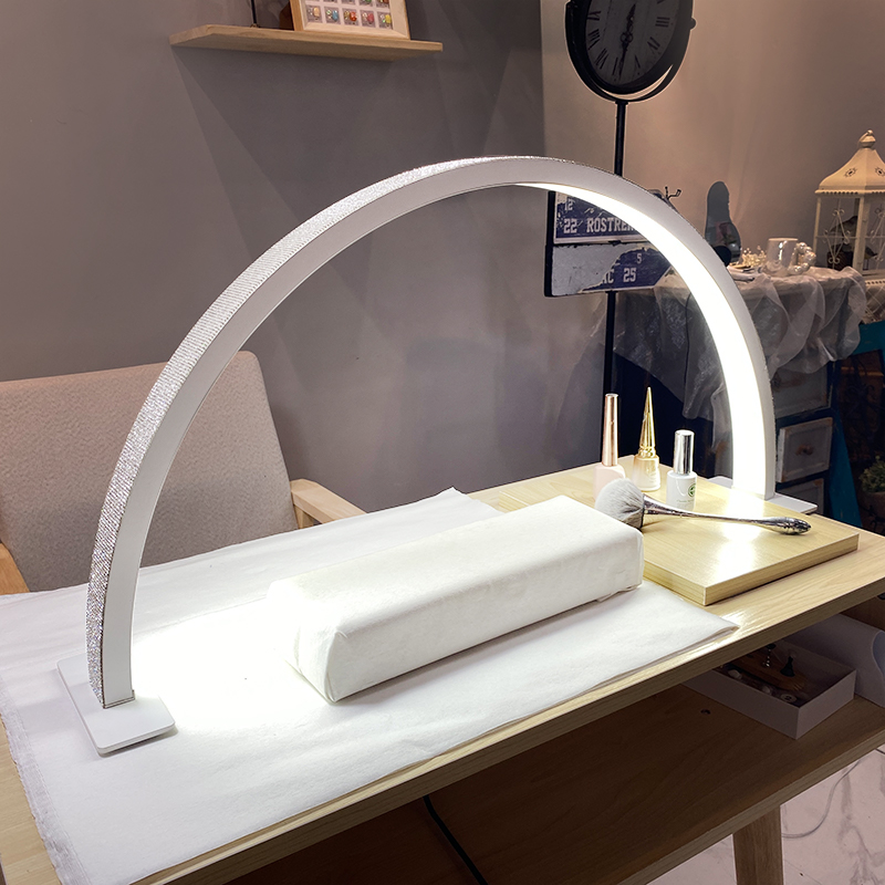 Lampada LED a Mezzaluna per Un - Led Ring Light recensione e prezzo