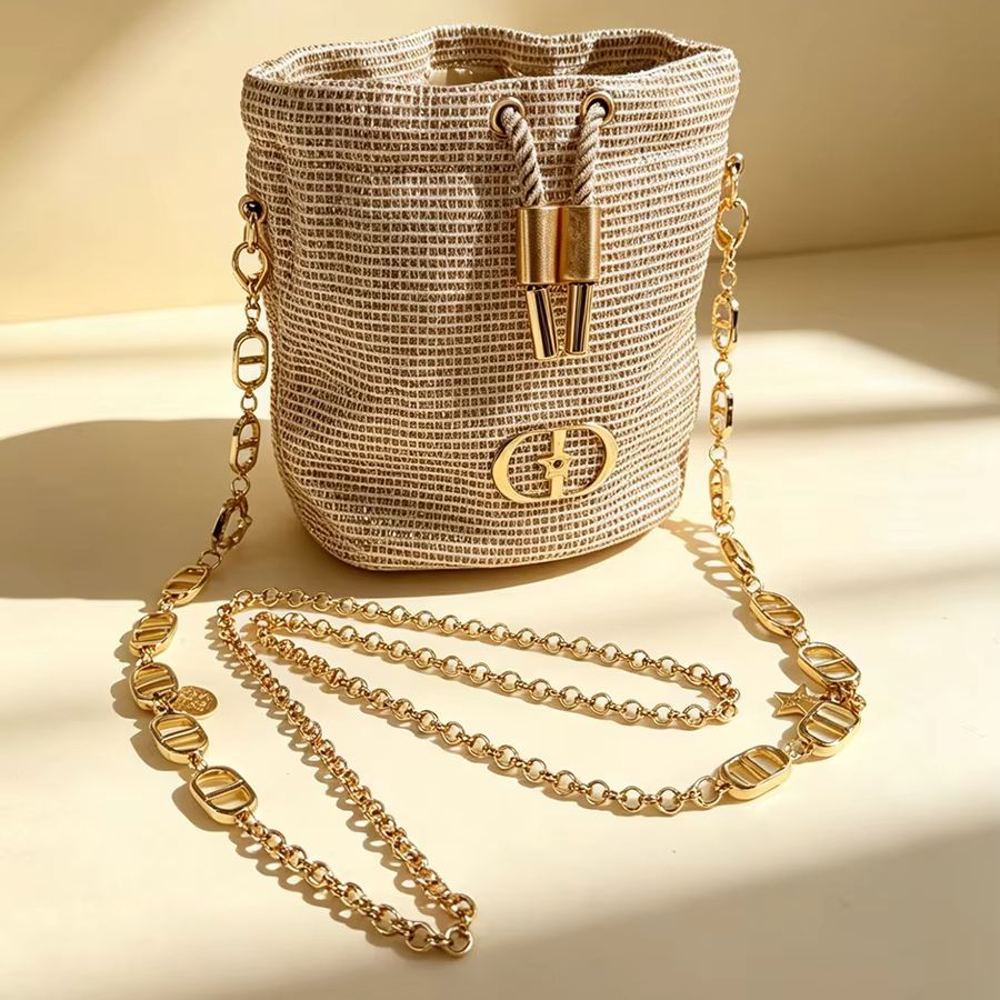 Borsa Dior con texture intrecc - Beauty Makeup Dior recensione e prezzo
