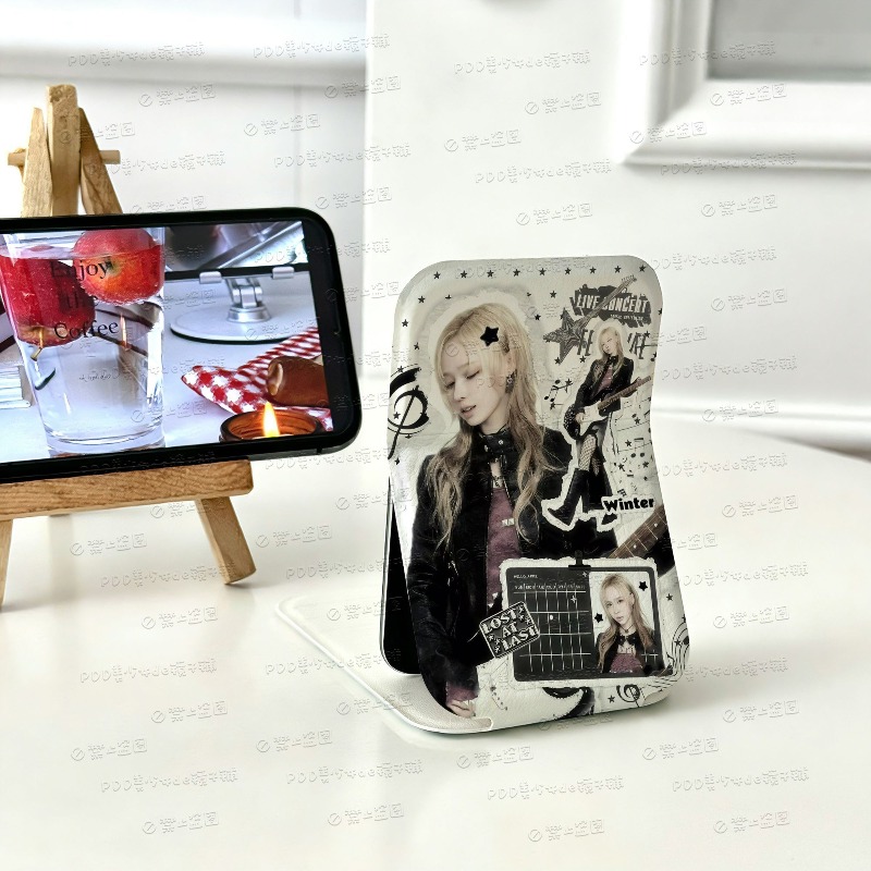 Specchio Pieghevole Mini Aespa - Beauty Makeup Salon recensione e prezzo