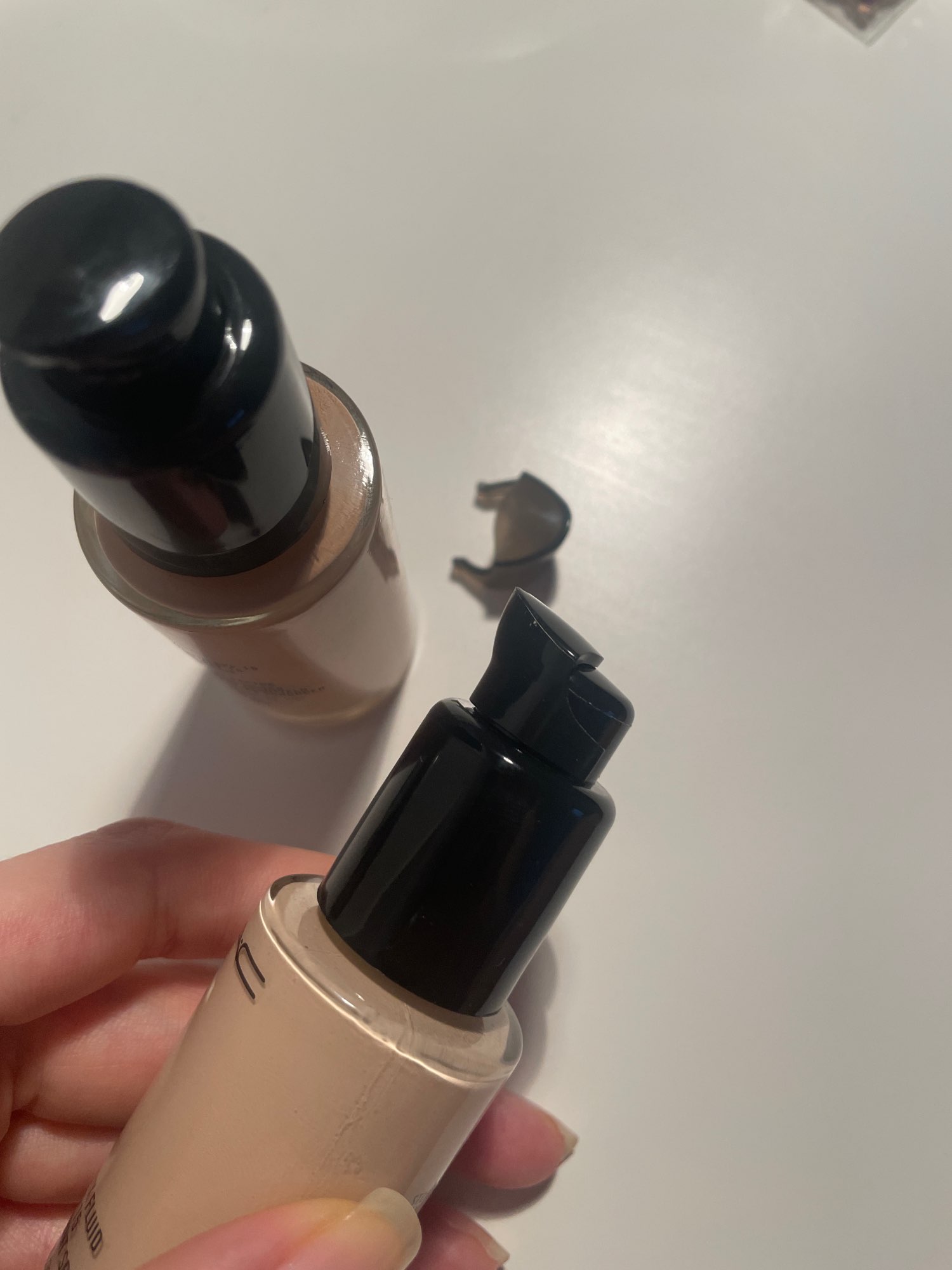 Dispenser a Pompa per Fondotin - Beauty Makeup Salon recensione e prezzo