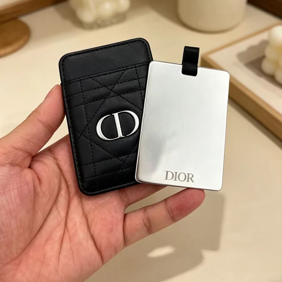 Borsa Dior Multifunzionale Por - Beauty Makeup Dior recensione e prezzo