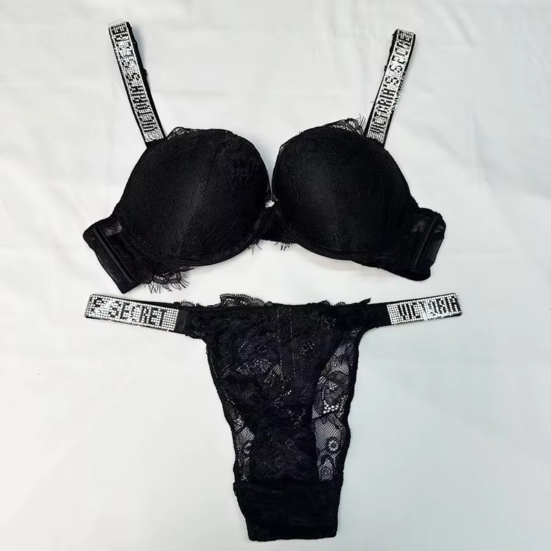 Comodo Set di Lingerie Modella - Beauty Makeup Louis Vuitton recensione e prezzo