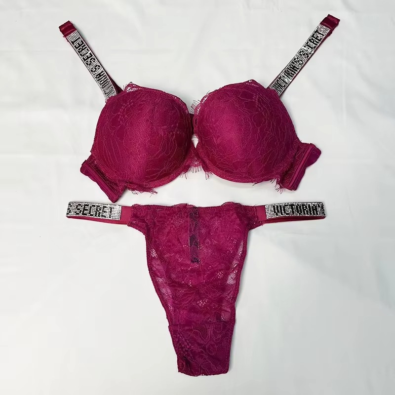 Comodo Set di Lingerie Modella - Beauty Makeup Louis Vuitton recensione e prezzo