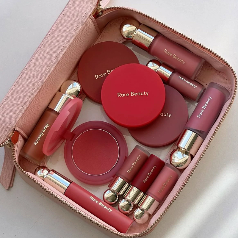 Hot Rare Beauty Soft Pinch Liq - Fenty Beauty Makeup Highlighter recensione e prezzo