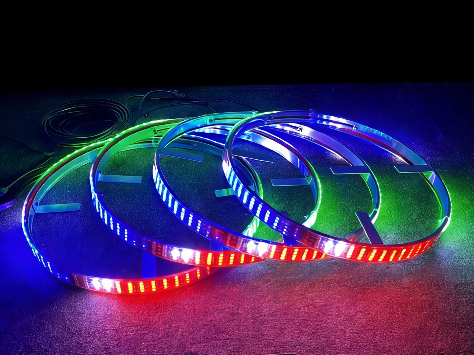 4 Pezzi Luci LED RGB a Quattro - Led Ring Light recensione e prezzo