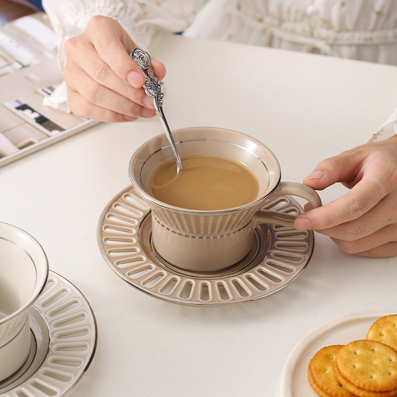 Piatto per tazza da caffè in c - Beauty Home Makeup recensione e prezzo